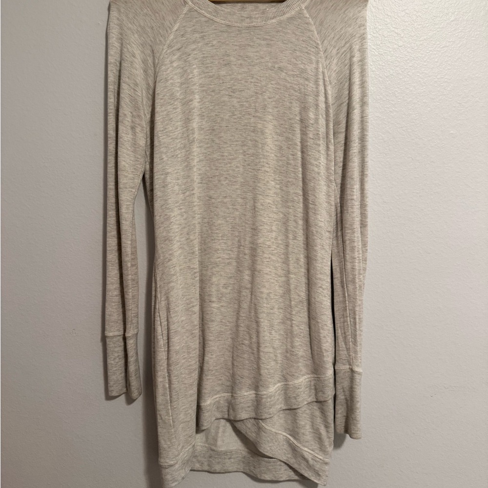 Athleta Light Heather Gray Long Sleeve Top
